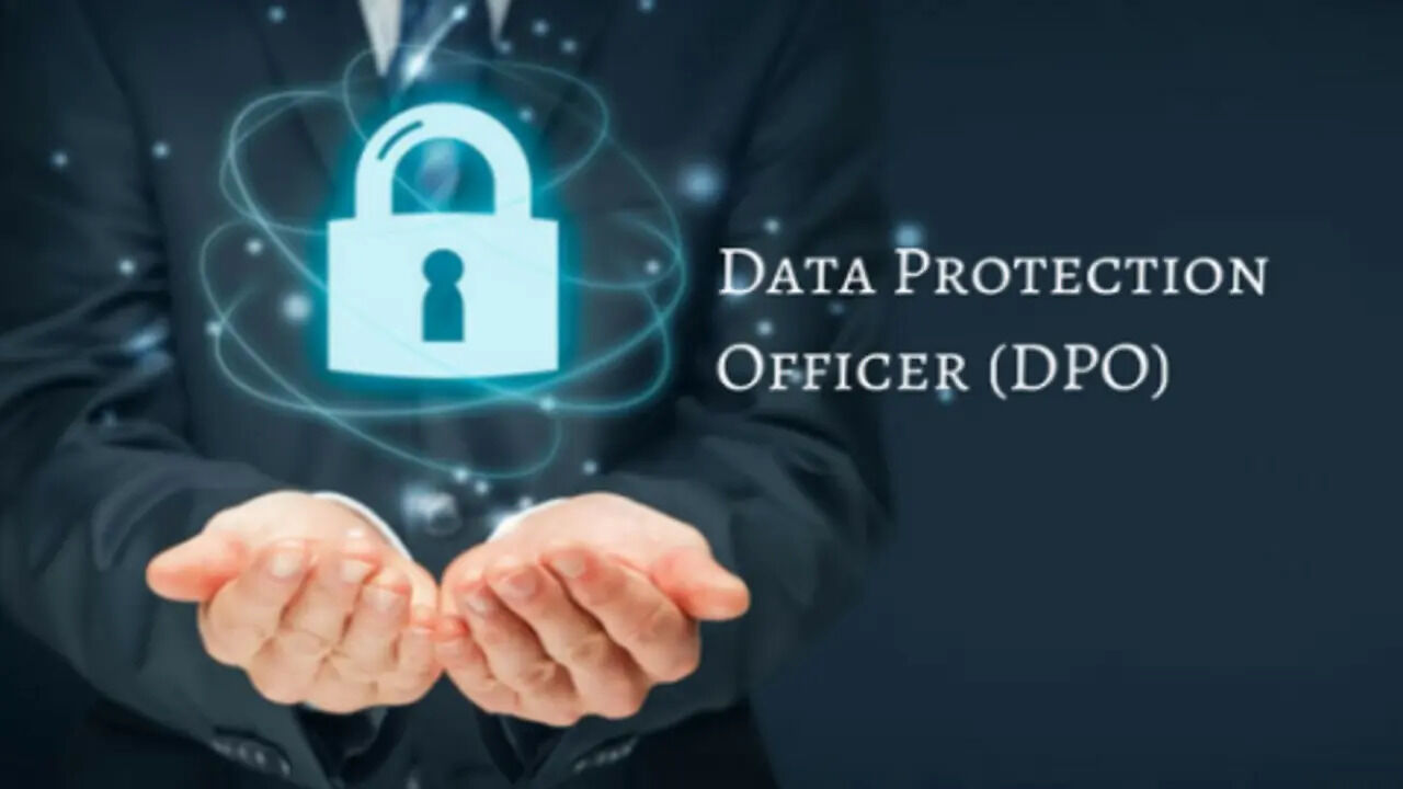 Data Protection Officer (DPO) Career Path Without a Law Degree | UniList